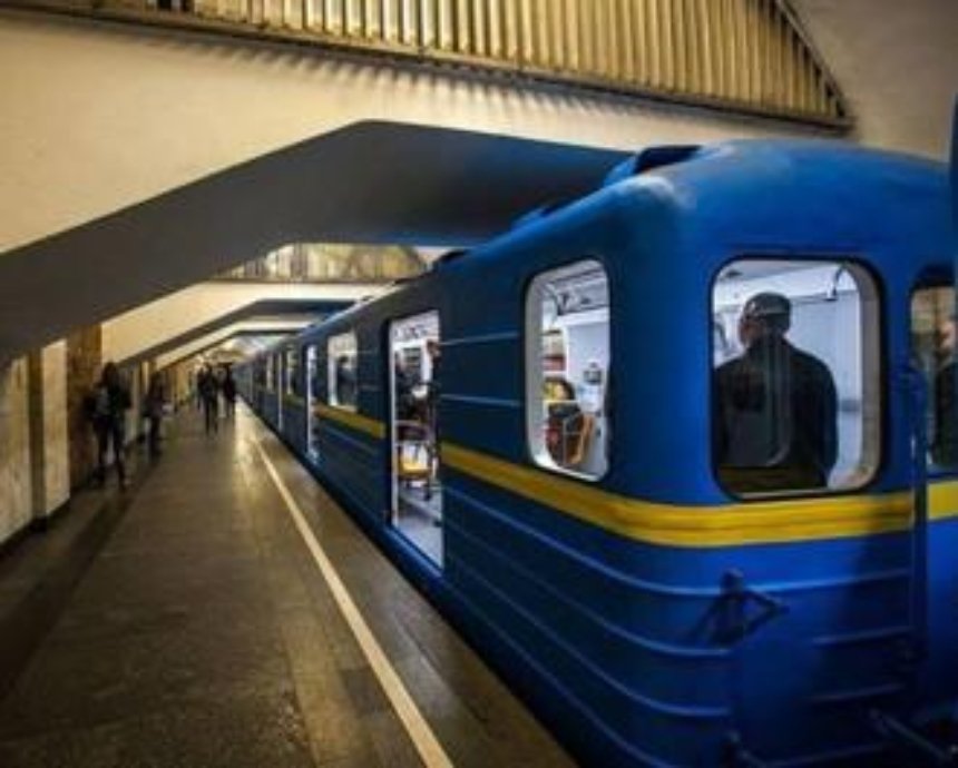 Киевское метро остановится на минуту, чтобы почтить память погибших под Волновахой