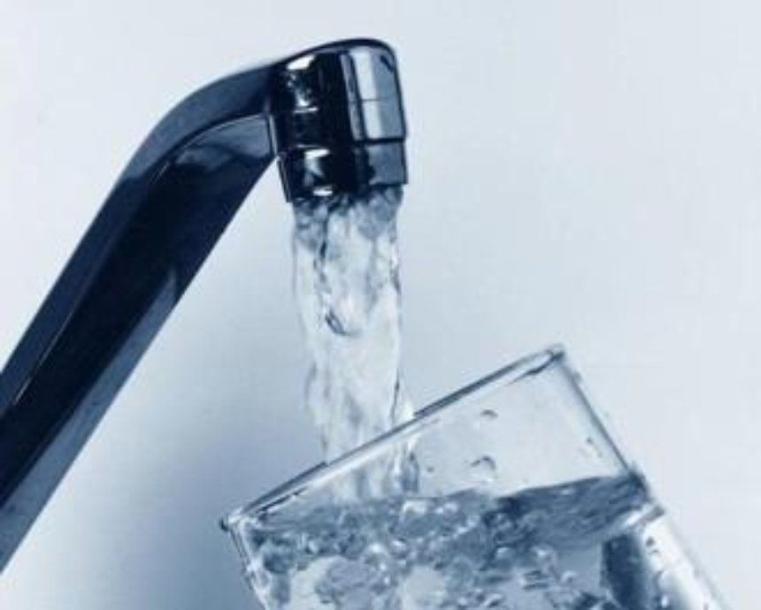 Жители Бортничей смогут употреблять воду из крана только через неделю