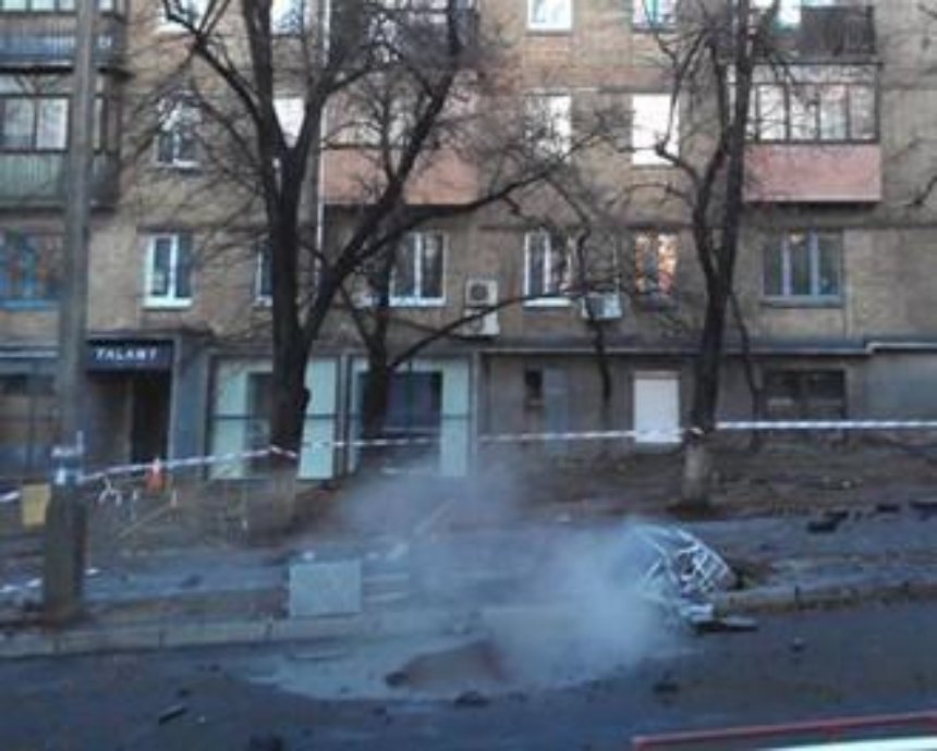 Пострадавшей от 10-метрового "гейзера" киевской шестиэтажке обещают компенсацию
