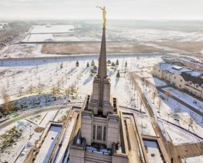 Киевский храм мормонов: 13 фото с земли и высоты