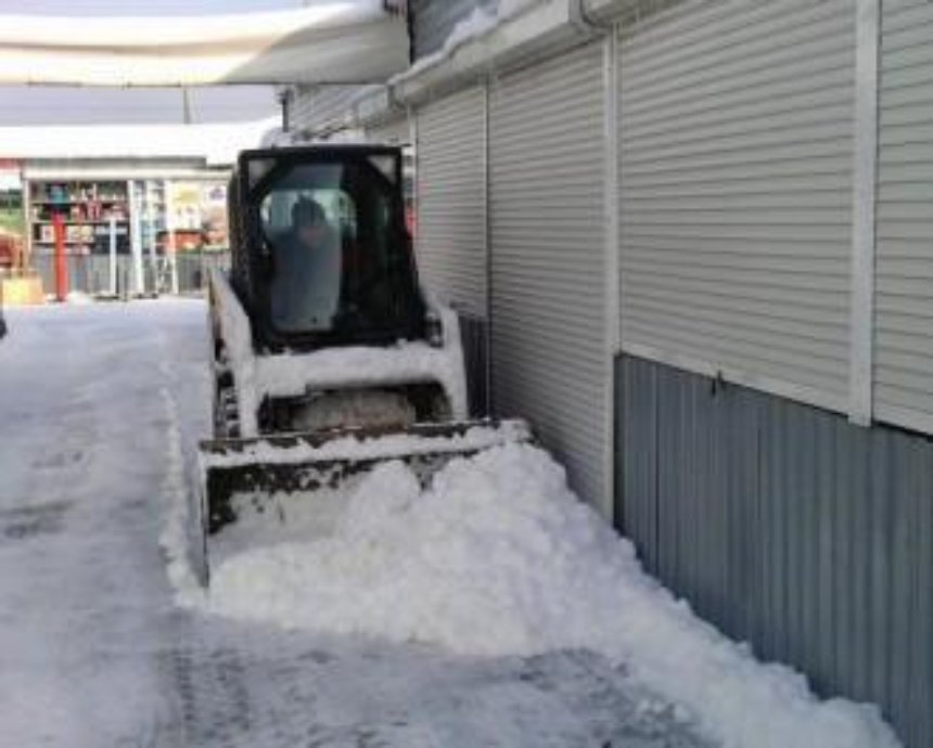 Понад 400 підприємств, що не прибирають сніг, будуть оштрафовані на 680 тисяч гривень