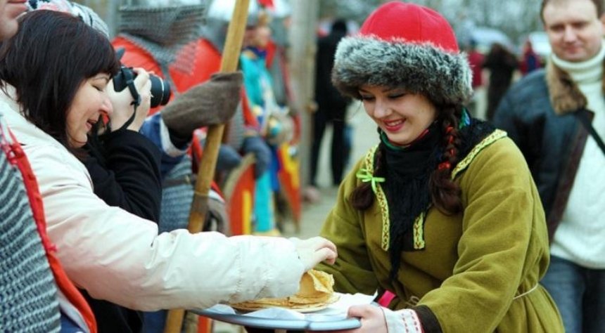 Масленица в Киеве: на ВДНГ сожгут чучело зимы