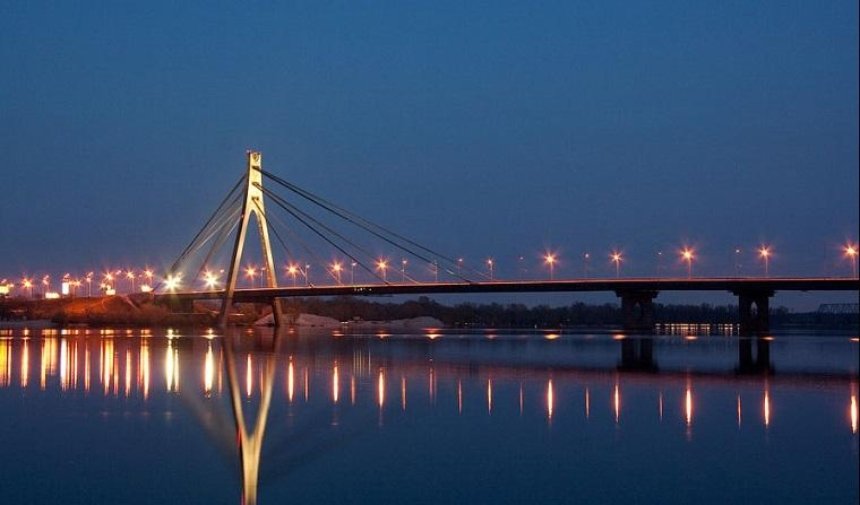 На Московском мосту опять ограничат движение 