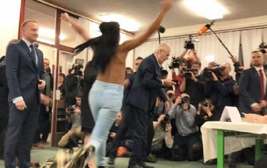 Активистку Femen приговорили к высылке из Чехии