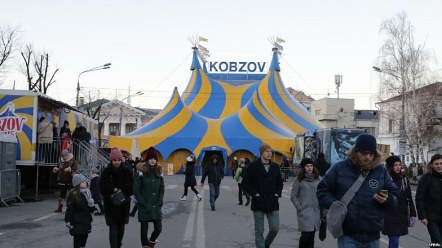 Контрактовую площадь приведут в порядок после цирка «Кобзов»