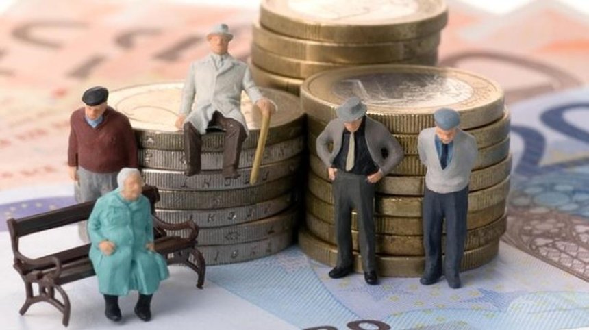 В Украине вступила в силу новая система начисления пенсий