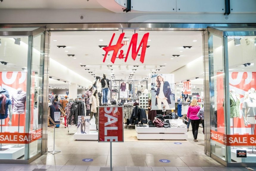 Компания H&M открыла первую вакансию в Киеве