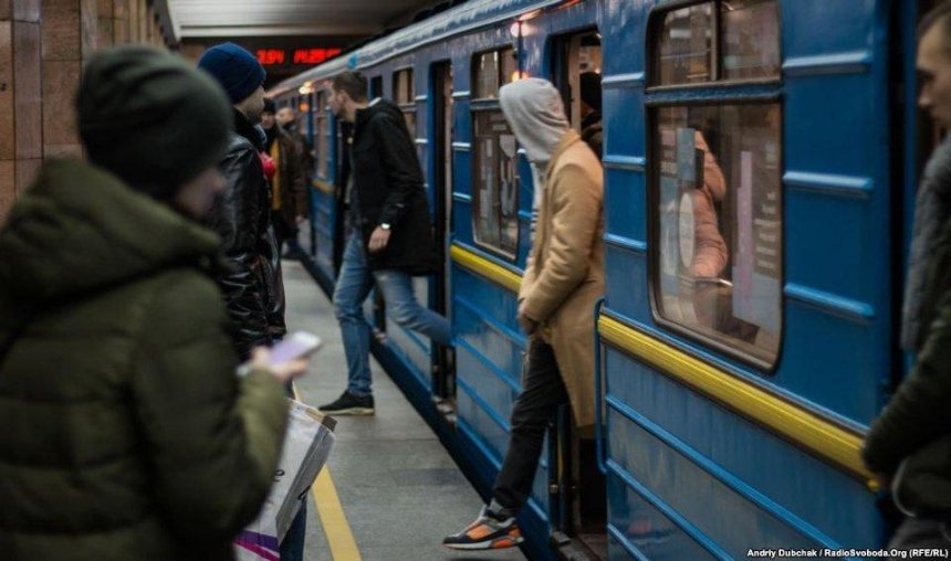 Каждый 15-й житель Земли: сколько пассажиров перевезло киевское метро за год
