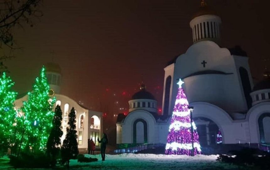  Духовенство Спасо-Преображенского собора поздравляет с Рождеством 