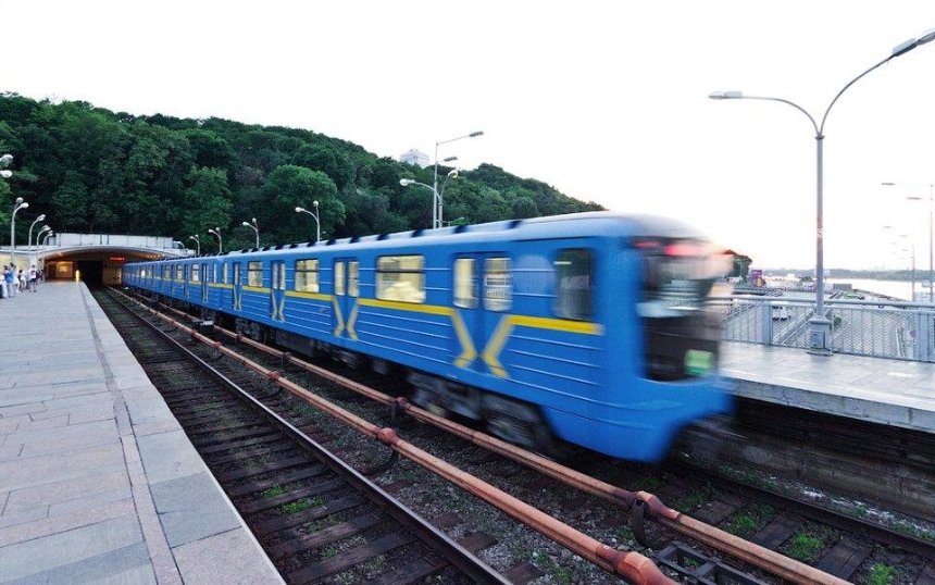 Проект метро на Троещину разработают в этом году