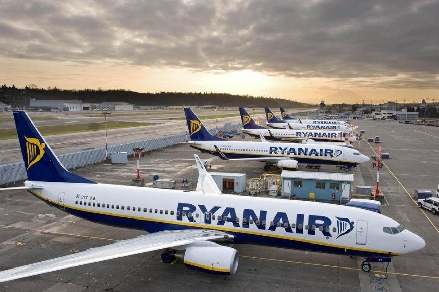 Ryanair поднял цены на малый багаж и приоритетную посадку