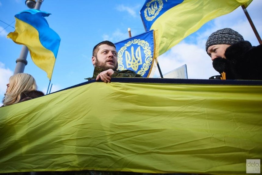 На мосту Патона в День Соборности Украины создадут традиционную «живую цепь»
