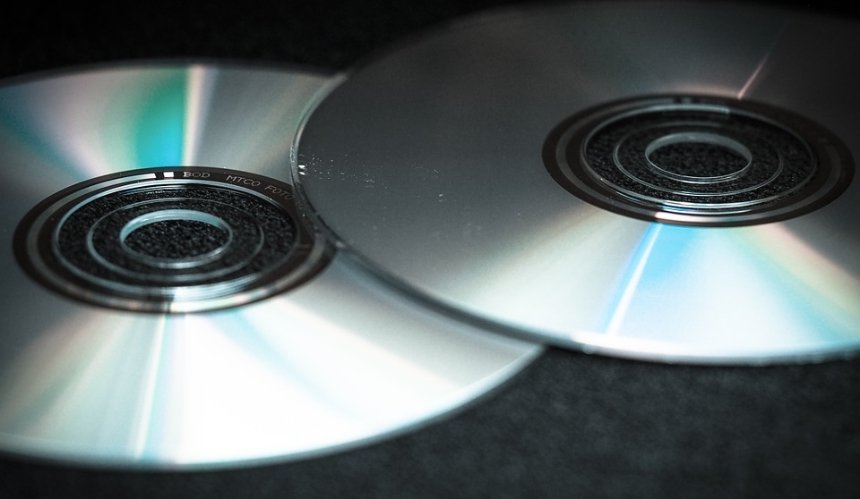 Продажи компакт-дисков выросли впервые за 17 лет: причина