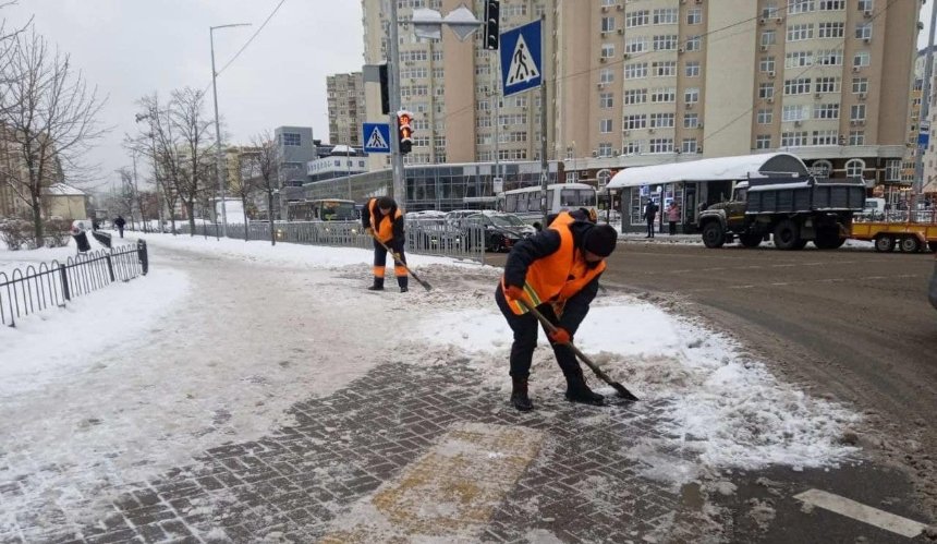 В Киеве будут штрафовать за неубранный вовремя снег: кого и на сколько