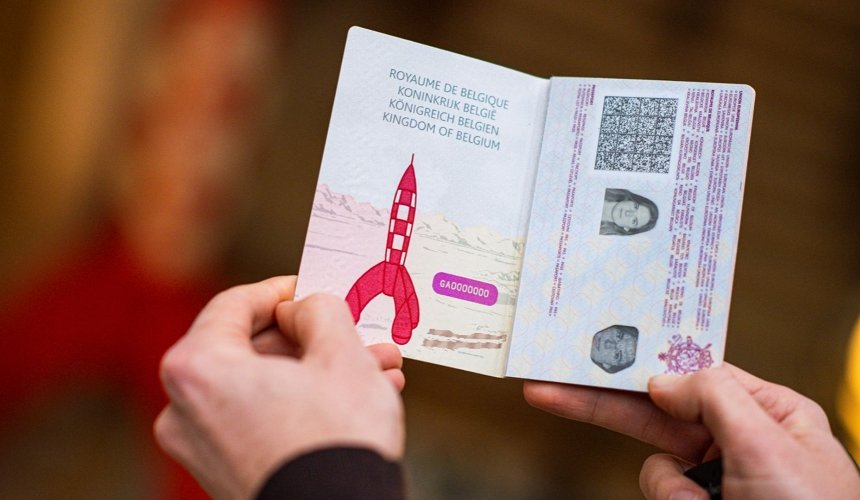 В Бельгии начнут выдавать паспорта с изображениями героев комиксов