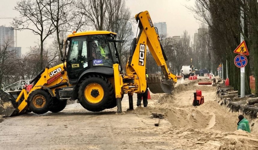 На Русановке продолжают ремонт улицы Энтузиастов: что уже сделали