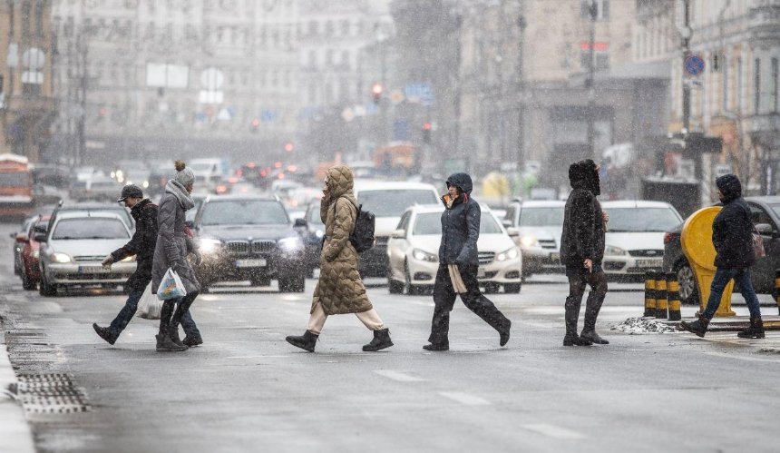 Дрібний сніг та мряка: якою буде погода у Києві 23-29 січня