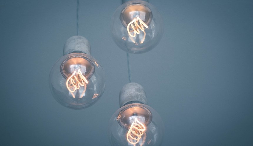 Пенсіонери знову можуть обміняти лампи розжарювання на енергоефективні