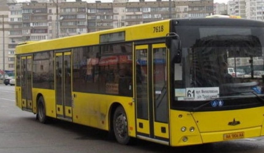 13 і 14 січня низка столичних автобусів та тролейбусів змінить маршрути: нові схеми руху
