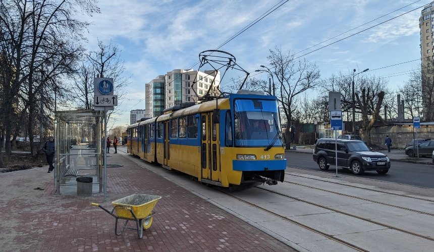 Чому на Дегтярівському шляхопроводі у столиці не встановили трамвайні платформи: відповідь комунальників