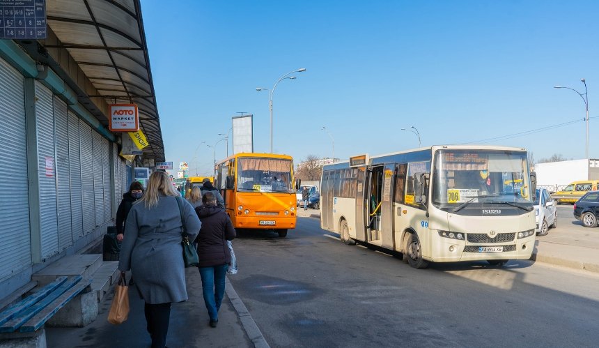 У деяких маршрутках сполученням Бровари — Київ подорожчав проїзд: деталі