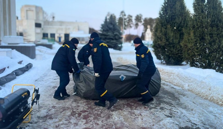 Славутич без світла після атаки: у місті розгортають додаткові Пункти Незламності