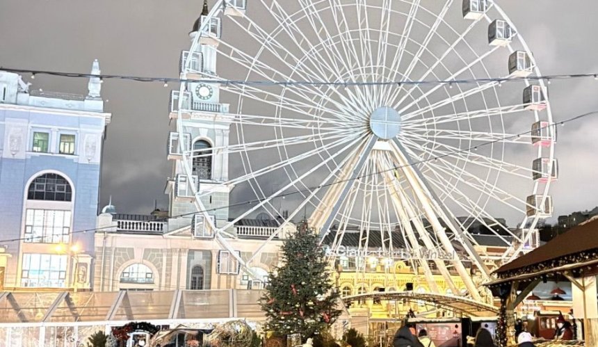 Суд заарештував Колесо огляду на Подолі: чому закрили атракціон