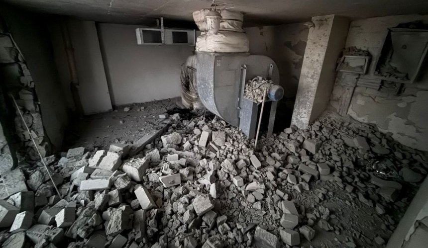 Ранкова атака на Київ 15 січня: уламки дрона влучили у багатоповерхівку