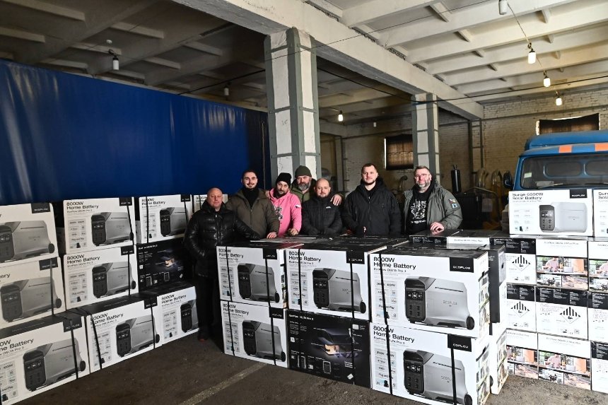 Київщина отримала першу партію потужних зарядних станцій з Чехії