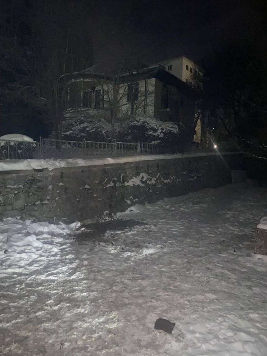 У Києві демонтували кіоск "Міського театру"