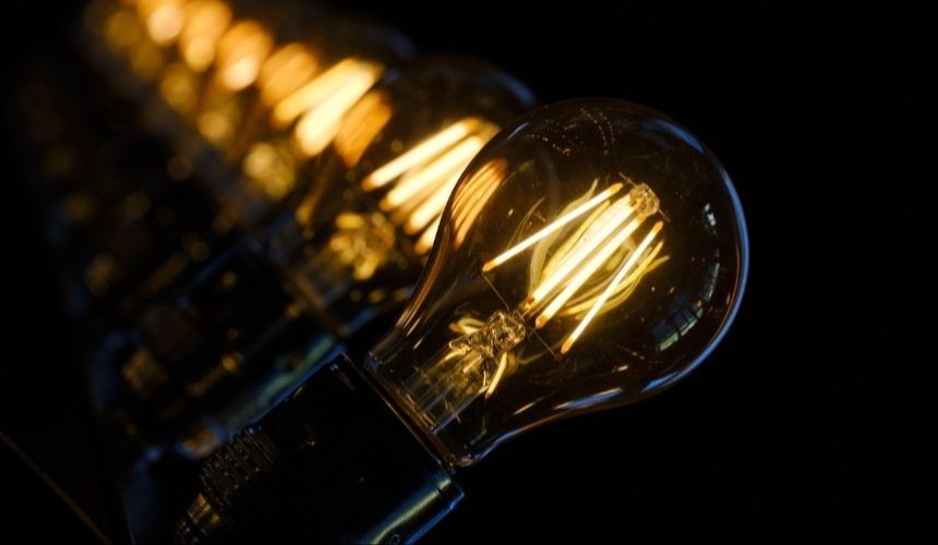 Київщина повертається до планових відключень світла: які графіки