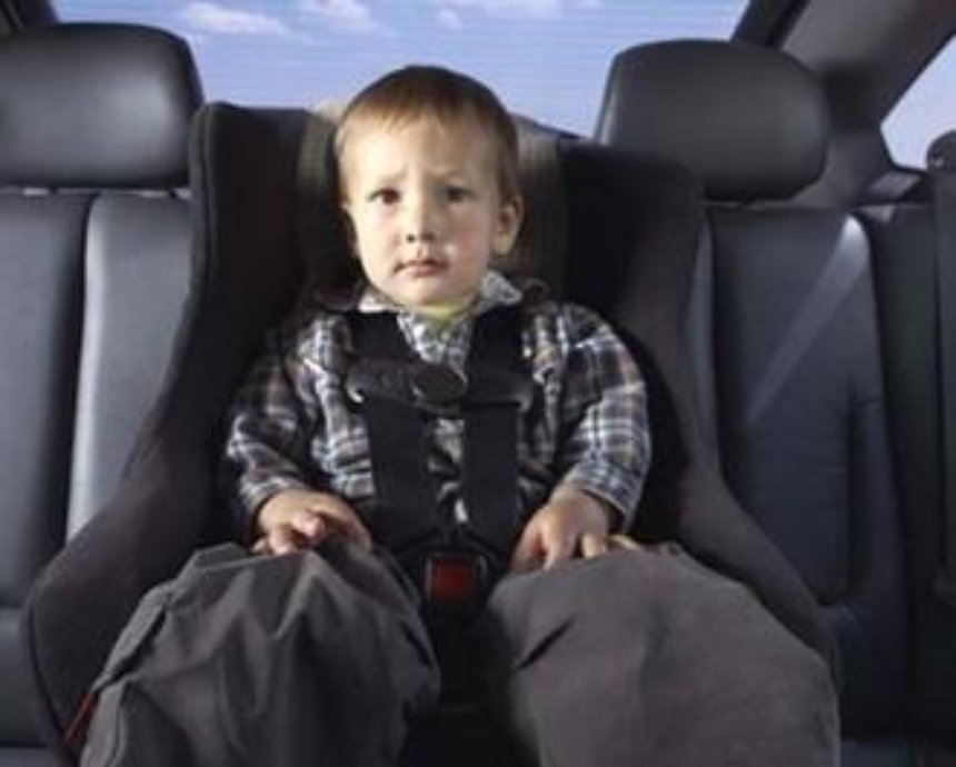Как выбрать самое лучшее детское сидение в автомобиль