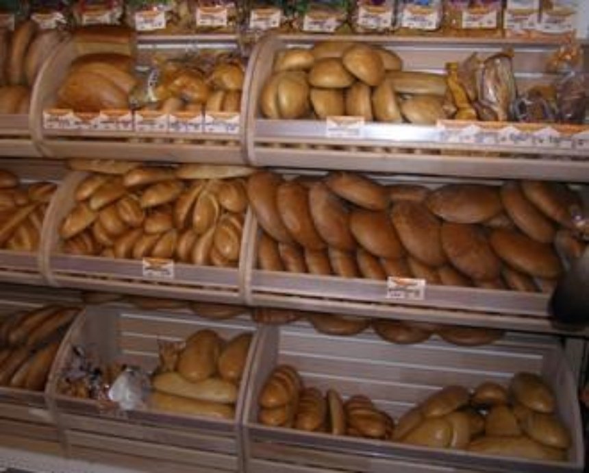 В Киеве заработали киоски с дешевым хлебом