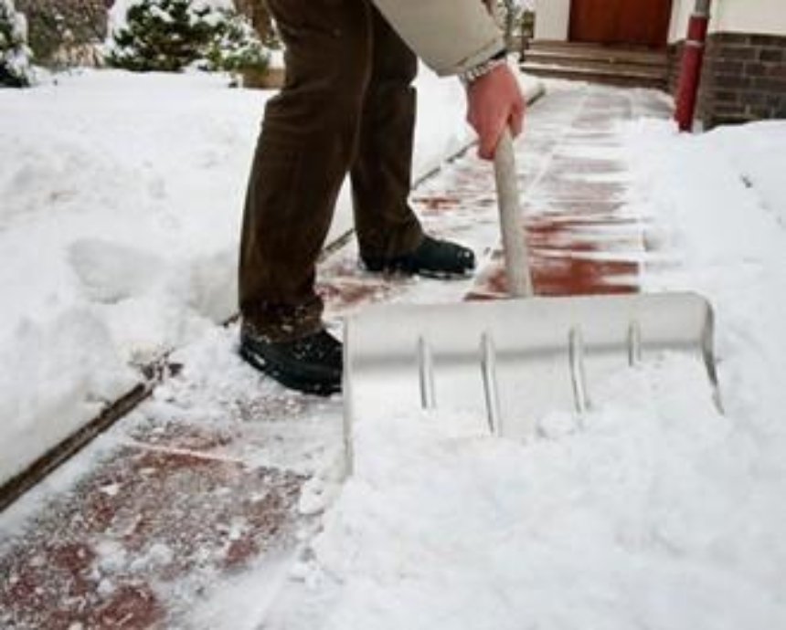 В Киеве начали штрафовать за неубранный снег