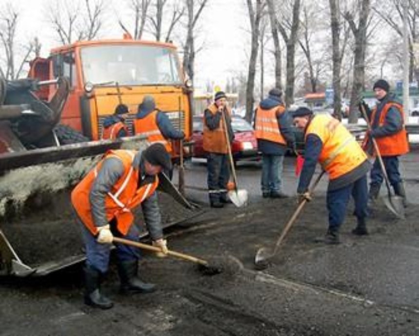 Где в Киеве ремонтируют дороги