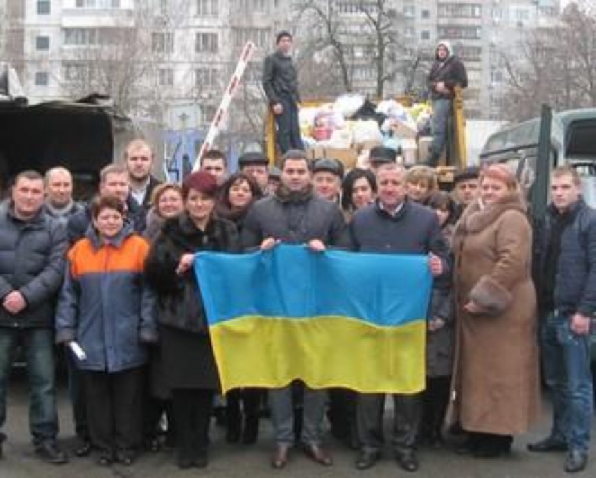 Киев отправил в Мариуполь 112 тонн гуманитарного груза