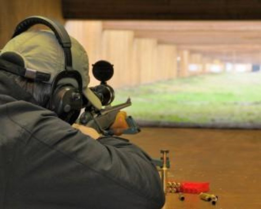 Киевских школьников будут учить стрелять