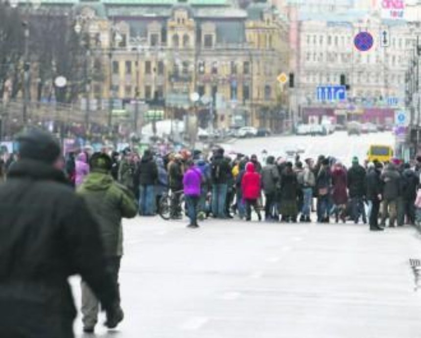В Киеве началась "битва" за Крещатик: пешеходы против водителей (фото)