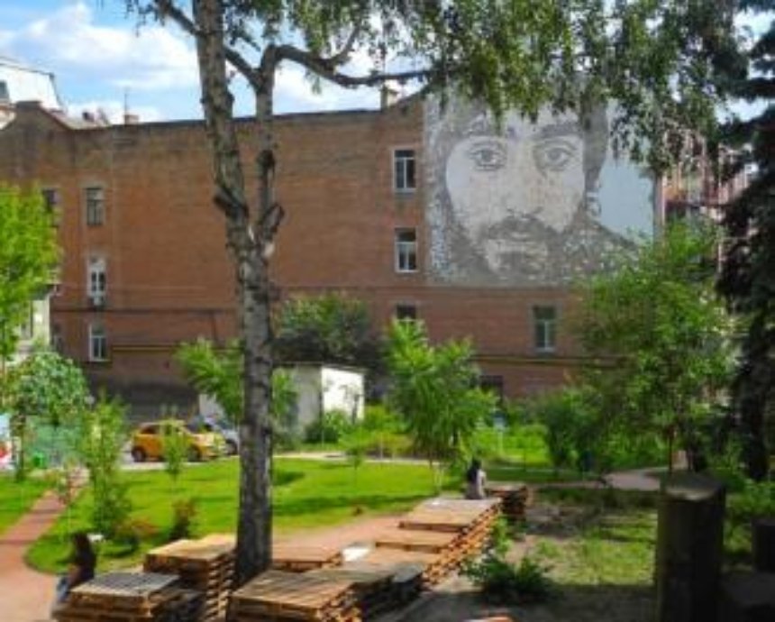 Земельная комиссия Киеврады поддержала петицию о возвращении Сквера Небесной Сотни городу