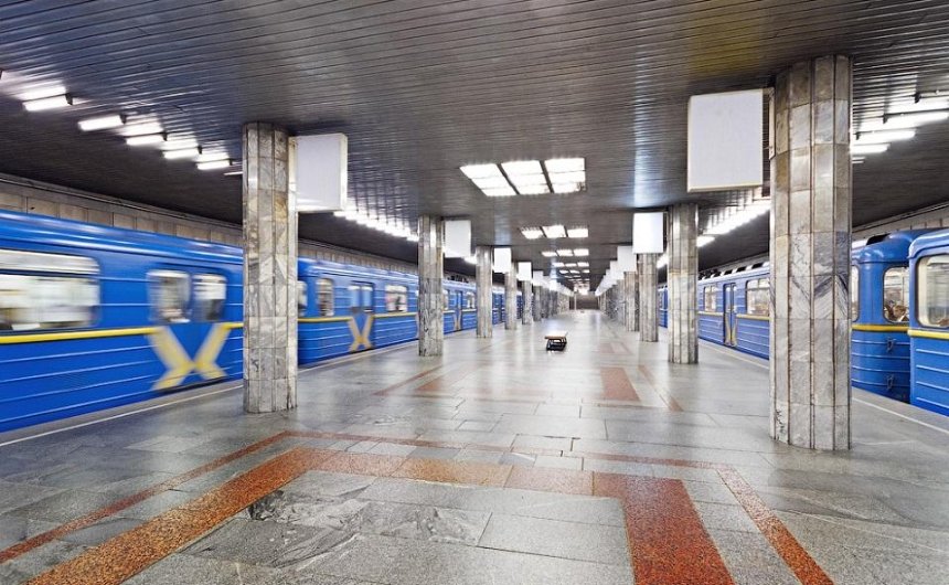 Все меняется: комиссия Киевсовета одобрила переименование станции метро "Петровка"