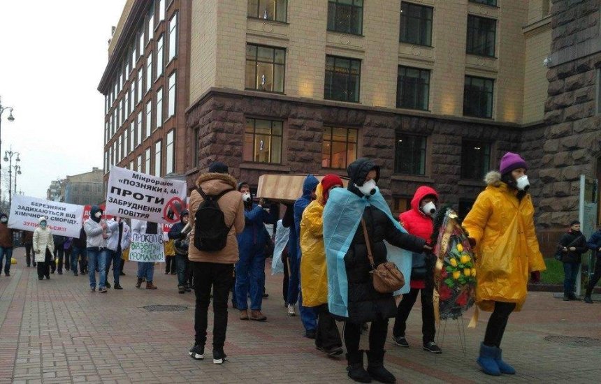 Мэр Киева встретился с активистами акции «Поддержка чистого воздуха Киева»
