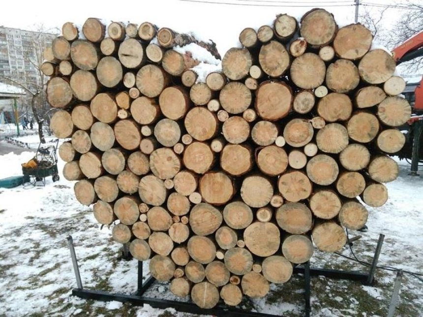 На Березняках появится огромная валентинка из дерева (фото)