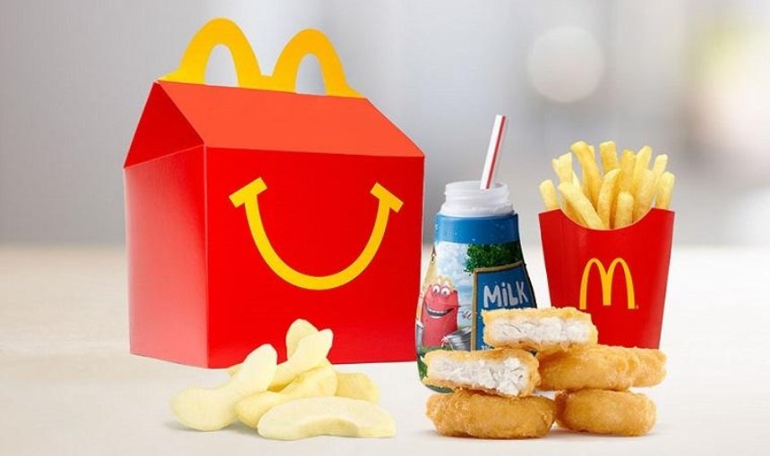 «Макдональдз» прибере чизбургер з дитячого меню
