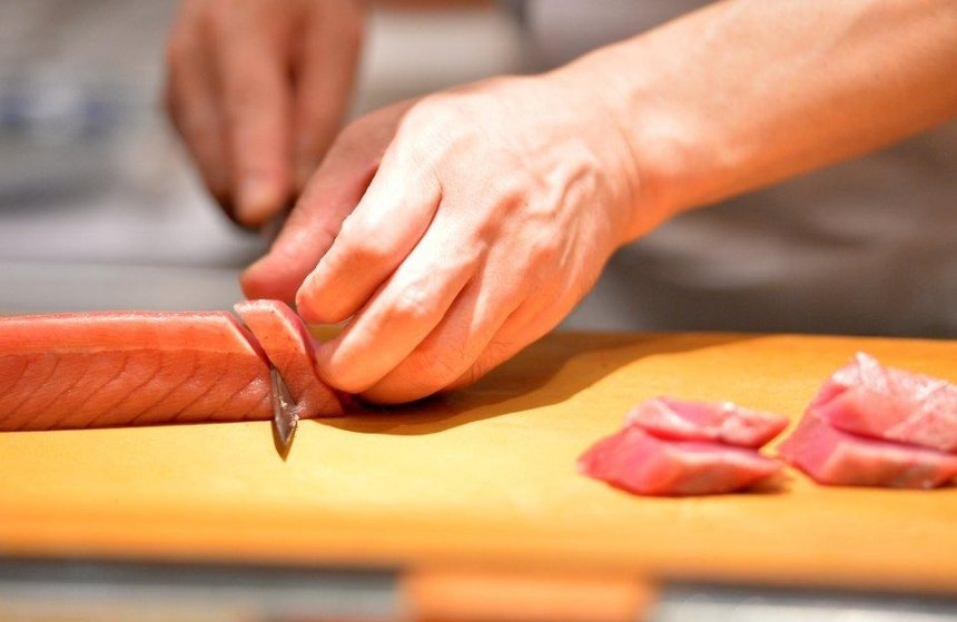 В столичном ресторане суши нашли кишечную палочку и стафилококк