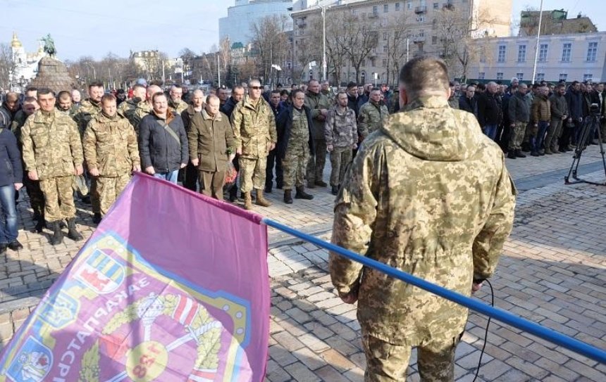 В Киеве прошел марш в честь защитников Дебальцево (фото)