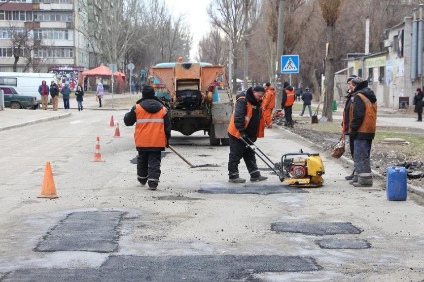 «Укравтодор» запустил онлайн-карту для жалоб на состояние дорог