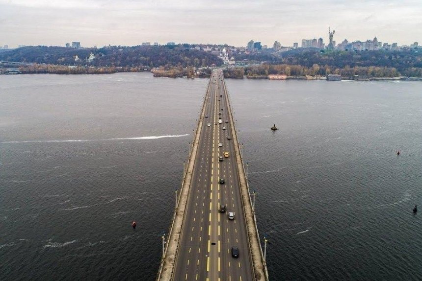 Мост Патона будут обследовать: движение ограничили на неопределенный срок