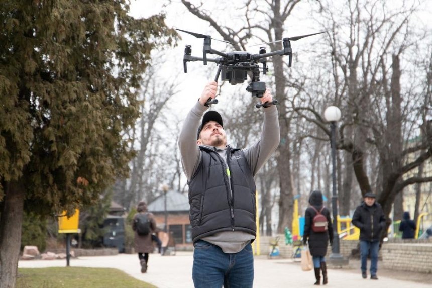 Тепломережі Києва почали перевіряти дронами із тепловізорами