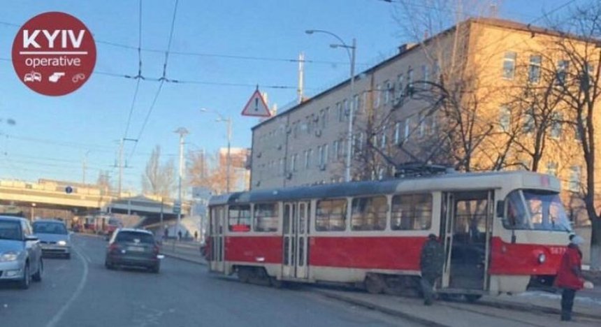В Подольском районе трамвай сошел с рельсов