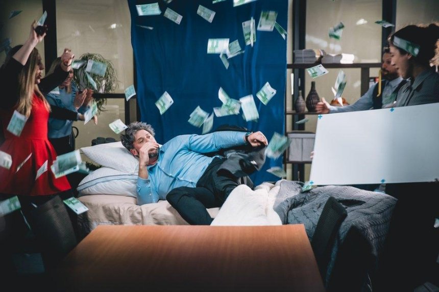 Работа мечты: Dormeo заплатит 15 тысяч за девять часов сна
